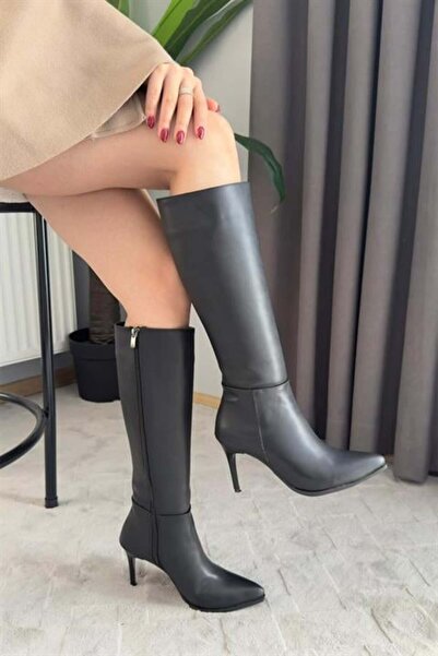 Les Passent حذاء نسائي من الجلد الأسود بطول الركبة وكعب رفيع من سانتا