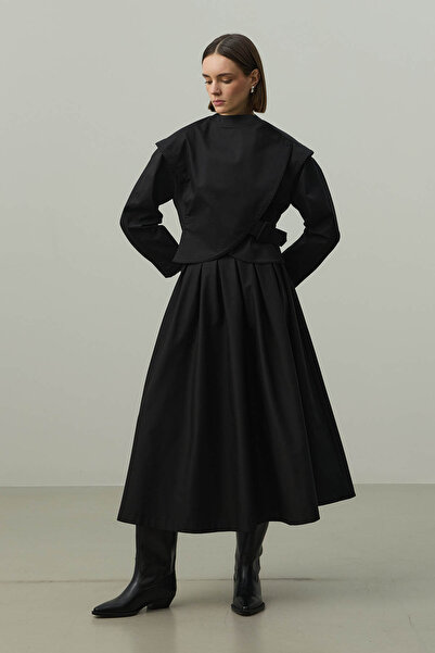 Fahhar Shoulder Detailed Jacket Black