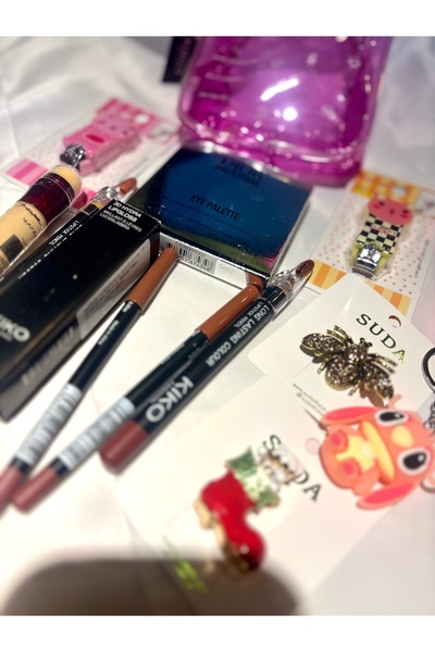 Blissmood Advent calendar hediye kutusu24’lü (kozmetik,aksesuar)