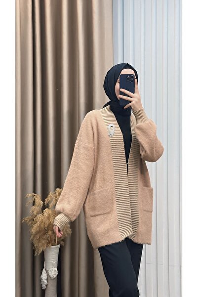 MERVE TESETTÜR Brooch Knitwear Cardigan