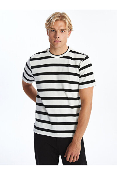 LC Waikiki Μαύρο ανδρικό φούτερ με κοντό μανίκι με λαιμόκοψη