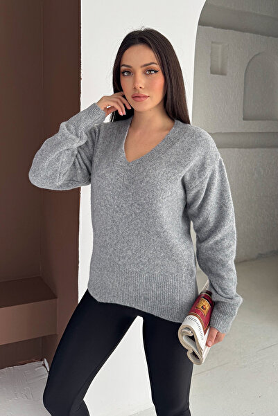 Noa Noa Women's V-Neck Long Sleeve Knit Sweater – Soft Classic