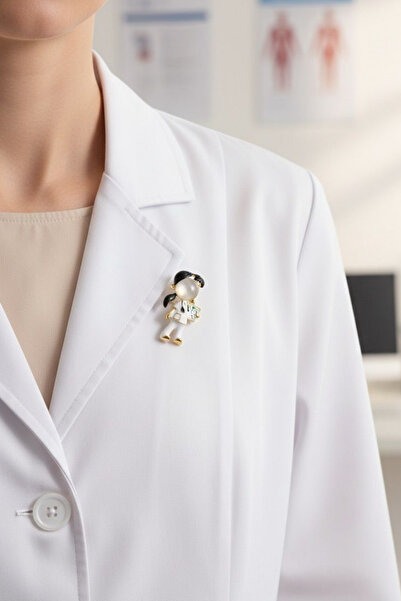 Jaida Moda Sağlıkçı Broş – Kadın Doktor ve Hemşire Figürlü Unisex Pirinç Broş