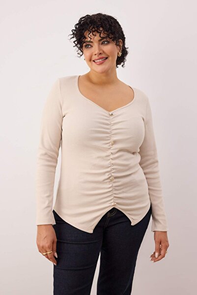 Trendyol Curve Πλεκτή ελαστική μπλούζα με λεπτομέρεια με κουμπιά σε σχήμα καρδιάς TBBAW26AF00029