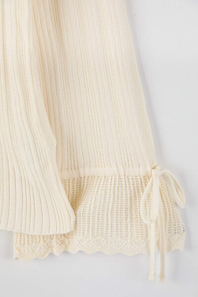 Trendyol Curve Ecru Mercerized Look Ribbed Polo Neck Knitwear Cardigan Tbbaw26Av00032