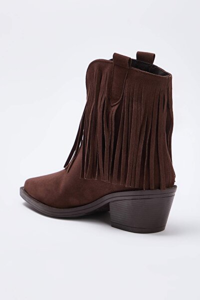 TRENDYOL SHOES Γυναικείες μπότες καουμπόη με λεπτομέρεια από φούντα σε σκούρο καφέ σουέντ TAKAW26BO00115