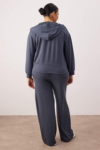 Trendyol Curve Индиго фин мек удобен драпиран плат с цип отпред Голям размер комплект спортен екип TBBAW26TS00017