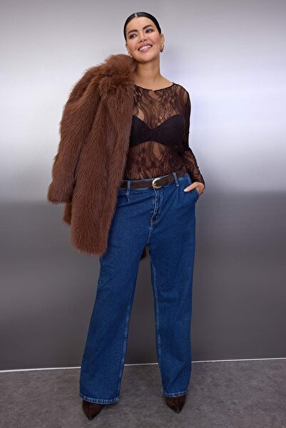 Trendyol Curve Brown Regular Fit Boat Neck Lace Knitted Plus Size Blouse Tbbaw26Af00031