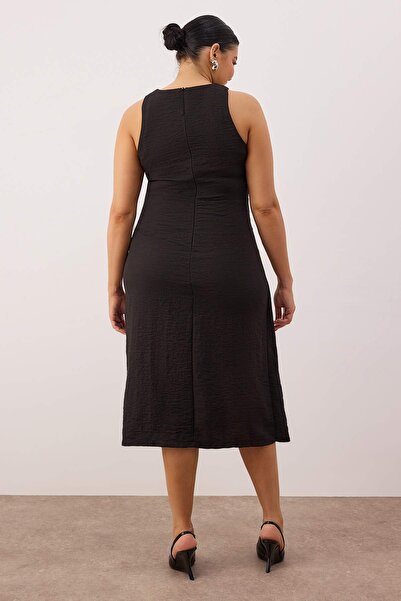 Trendyol Curve Black Slit and Tie Detail Flannel Midi Woven Plus Size Dress Tbbss25Ah00250