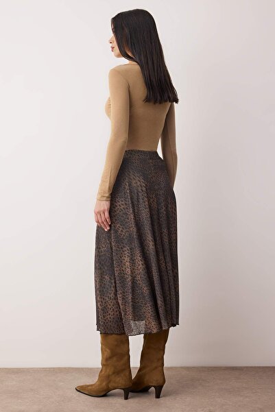 Trendyol Collection Multi-Colored Animal Skater Printed Foam Flexible Knitted Skirt Twoaw26Et00154