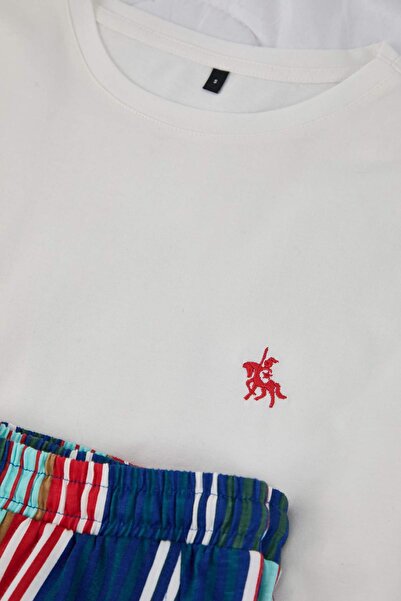 Trendyol Collection Ecru Regular Gestreiftes Homewear-Pyjama-Set TMNAW26PT00062