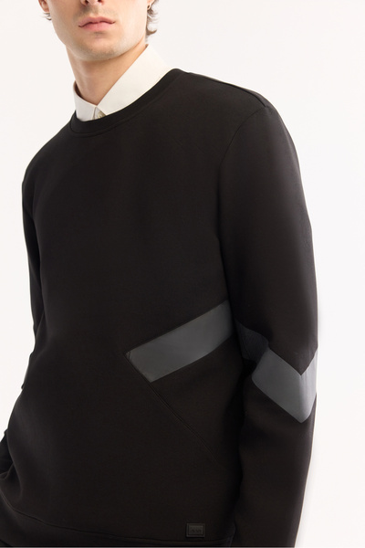 Avva Ανδρικό φούτερ με λαιμόκοψη μαύρο βαμβακερό Bi-Stretch με τύπωμα Regular Fit A52Y1296