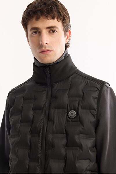 Avva Ανδρικό μαύρο γιλέκο με όρθιο γιακά, αδιάβροχο, αντιανεμικό, ελαφρύ, φουσκωτό, άνετο γιλέκο A52Y6583