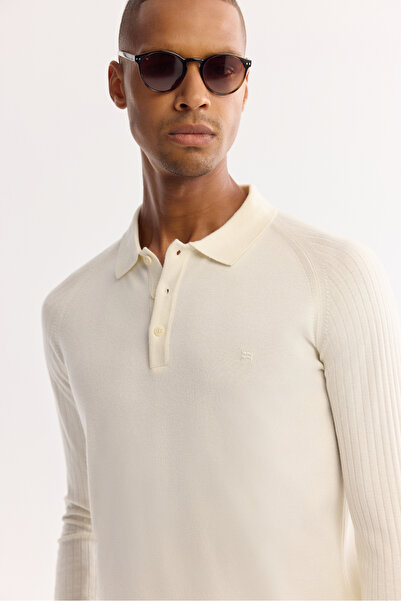 Avva Men's Ecru Polo Neck Buttoned Soft Touch Textured Knitwear Regular Fit Sweater A52Y5030