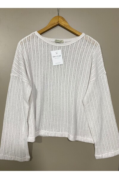 Cherry Lane Women's White Oversize Sweater Sweater