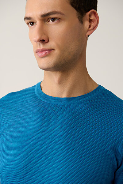 Avva Men's Blue Crew Neck Textured Knit T-Shirt E005027