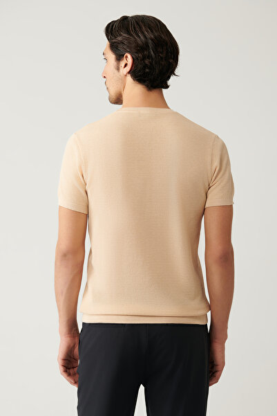 Avva Men's Beige Crew Neck Textured Knit T-Shirt E005027