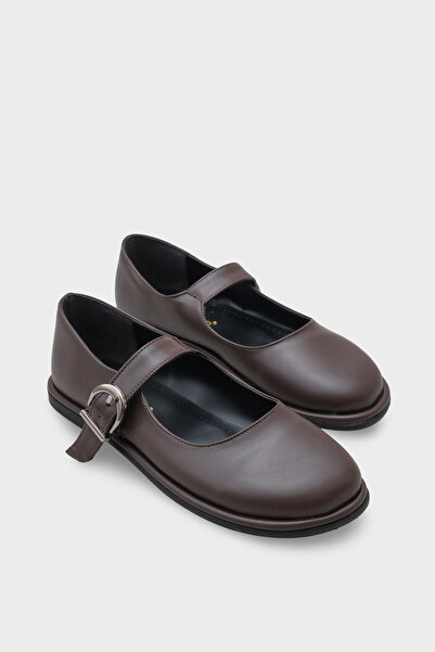 Capone Outfitters Women's Buckled Mary Jane