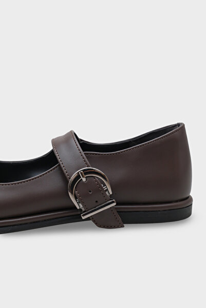 Capone Outfitters Women's Buckled Mary Jane