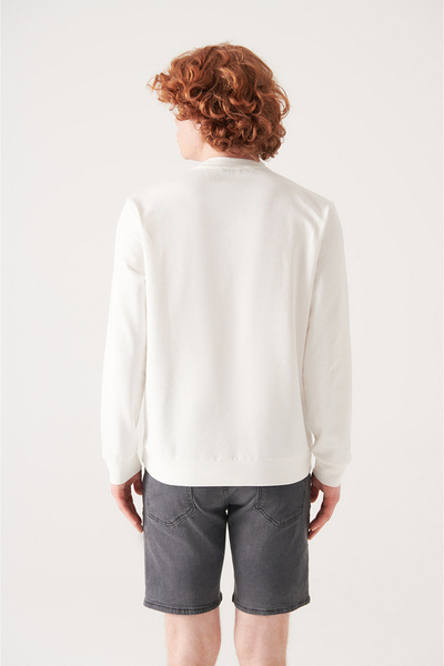 Avva Men's Ecru Crew Neck Cotton 2 Thread Non-Rated Sweatshirt E 001200