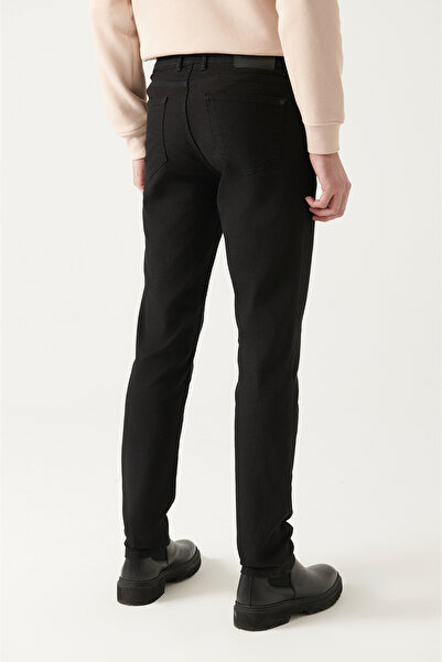 Avva Men's Black Straight Wash Stretchy Jean Pants B 003504