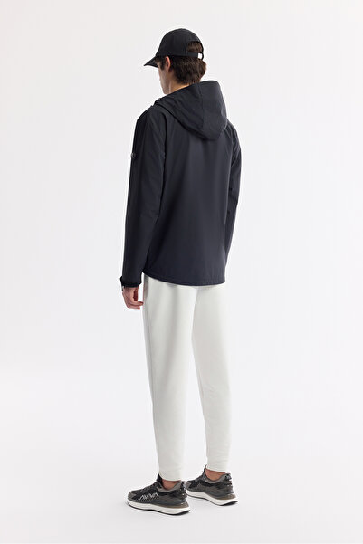 Avva Men's Black Hooded Water Repellent Windproof Seasonal Comfort Fit Coat A51Y6053