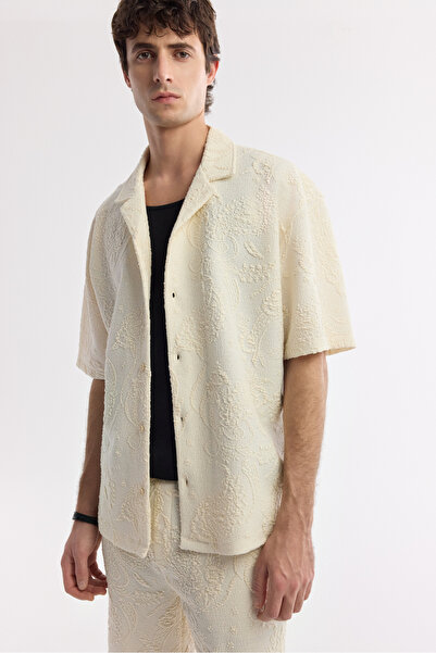 Avva Erkek Ekru Apaj Yaka Pamuklu Jakarlı Kısa Kol Oversize Fit Gömlek A51Y2016