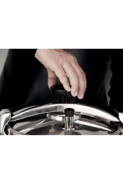 Kitchen King Kitchen King pressure cooker made of shiny aluminum, cooking pot with a rack for cooking mandi, 7 liters