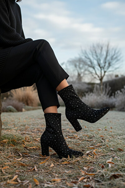 Genel Markalar Astrella Siyah Taşlı Kadın Bilek Boy Bot