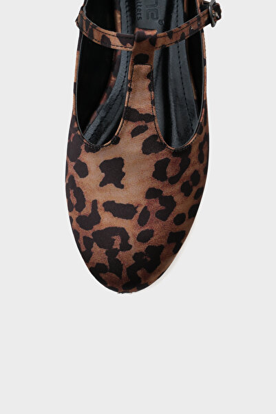 Capone Outfitters Belinda Buckle Women's Ballerinas