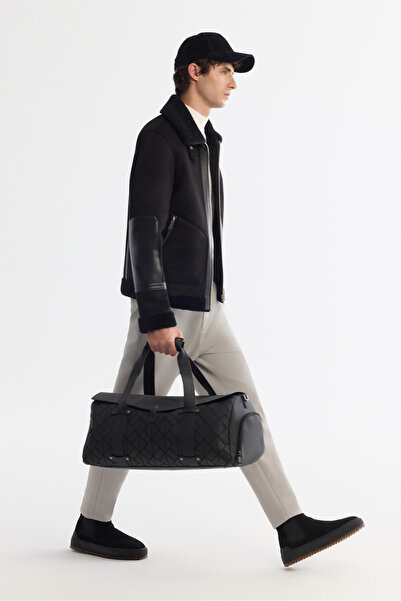 Avva Erkek Siyah Kürklü Yaka Deri Görünümlü Napa Comfort Fit Mont A42Y6128