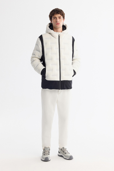 Avva Ανδρικό παλτό με λευκή κουκούλα, αδιάβροχο, αντιανεμικό, φουσκωτό Comfort Fit A42Y6105