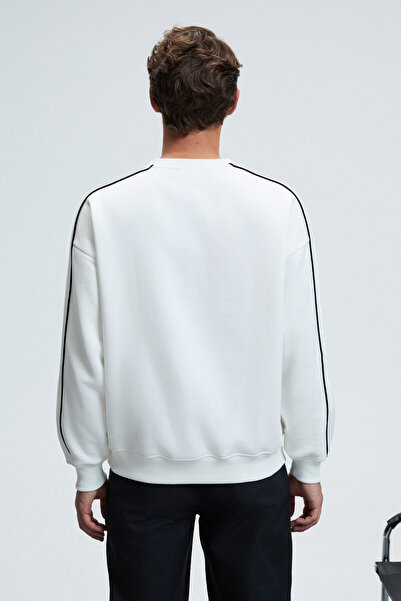 GRIMELANGE Leif Men's Oversized Ecru Sweatshirt with Printed Front and Round Neckline