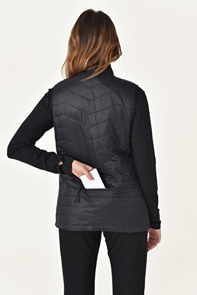 bilcee Women's Black Zero Sleeve Collared Windproof Three Seasons Vest 1267