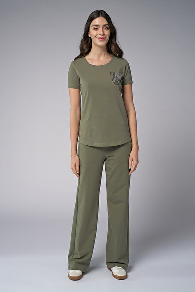 bilcee Γυναικείο μπλουζάκι με πράσινη πέτρα τσέπης 4077