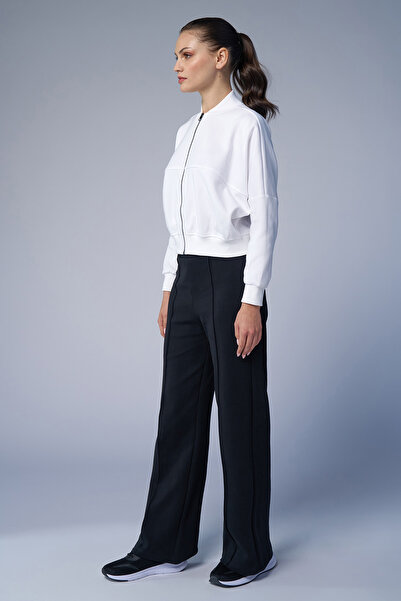 bilcee Жіночий білий спортивний костюм 4578