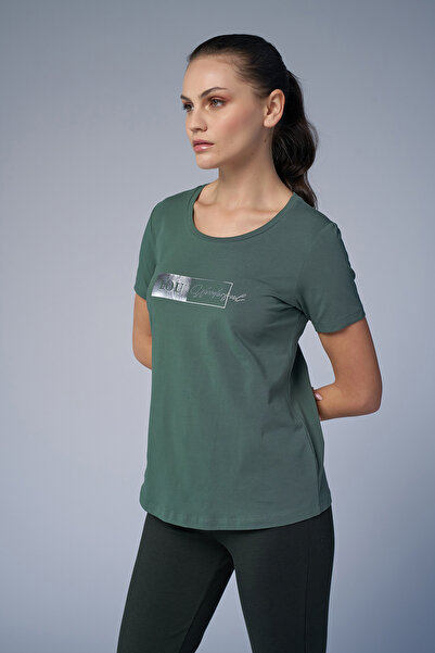 bilcee 4069 Μοντέλο για γυναίκες για μπλουζάκι με πράσινο μπροστινό στάμπα και πέτρες