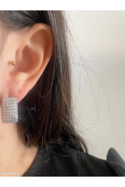 MAVEGA Kararmaz Çelik Zirkon Taşlı Yüksek Kalite Dikdörtgen Model Kadın Küpe | Gümüş Renk, 1.7x1.0 Cm