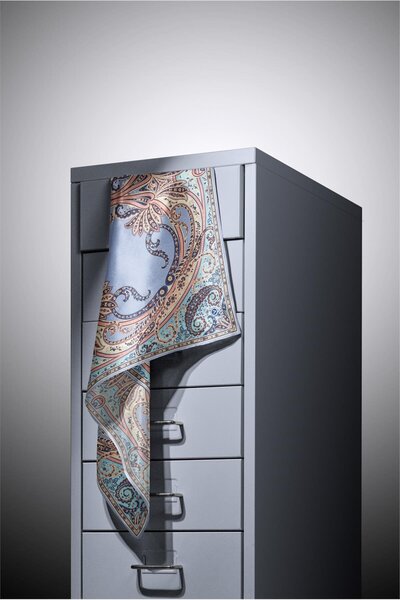 Vissona 100% Twill Silk Shawl με σχέδιο Baby Blue Χρώμα 90x90 Σχήμα ραφής κασκόλ: Ράψιμο στο χέρι