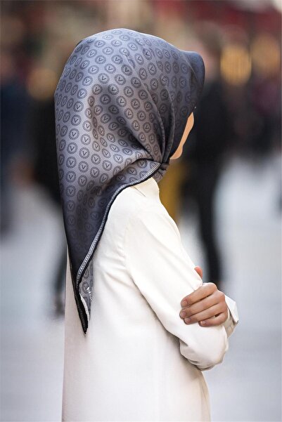 Vissona Women's Twill Silk Scarf Burgundy