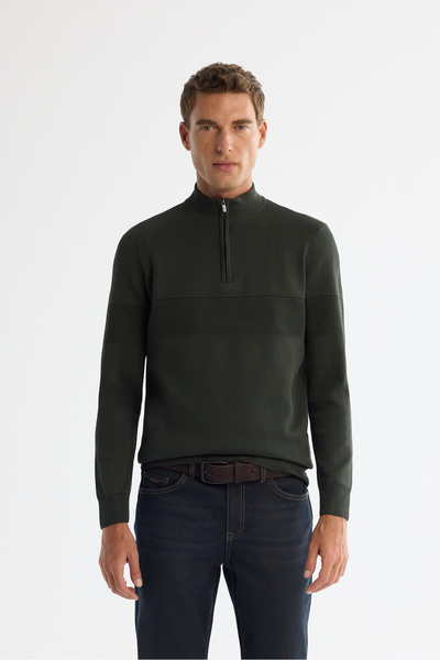 Avva سترة رجالية بياقة قائمة وسحاب أمامي بلون الكاكي مع تفاصيل نسيجية على الجهة الأمامية، مقاس عادي A42Y5031