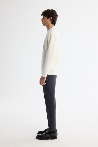 Avva Ανδρικό φούτερ με λαιμόκοψη από βαμβακερό εκρού με εμπριμέ ελαστάνη κανονική εφαρμογή A42Y1267