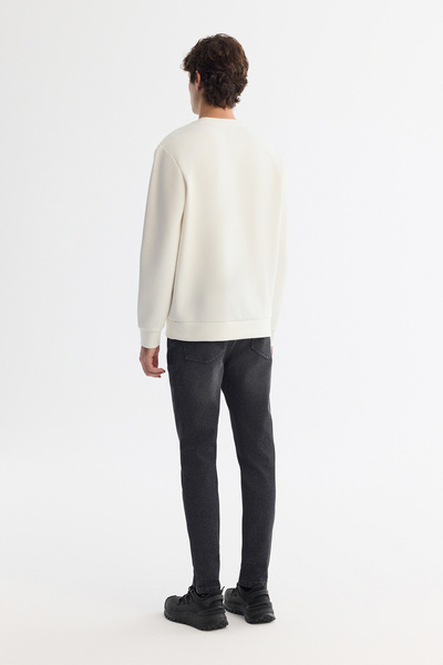 Avva Men's Ecru Crew Neck Cotton Printed Elastane Regular Fit Sweatshirt A42Y1206