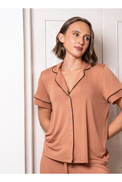 Aadaraya Pyjama Set Shirt and Pants Rayon