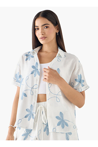 2Xtremz قميص مطرز بياقة وأكمام قصيرة