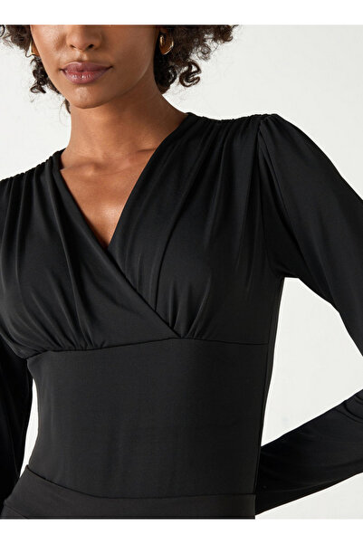 2Xtremz Solid Shaping Bodysuit With V-neck And Long Sleeves