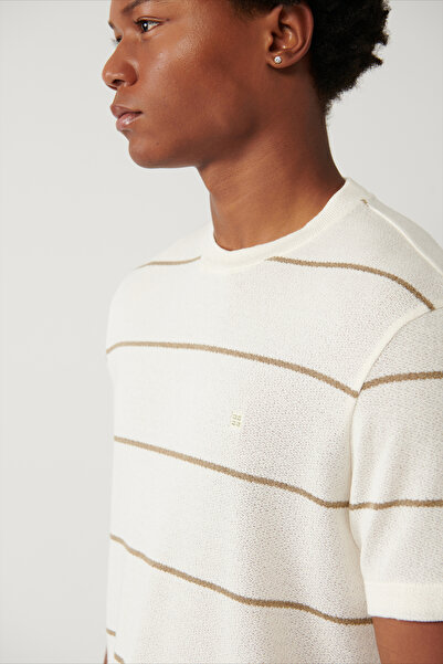 Avva Ανδρικό μπλουζάκι με ριγέ κορδόνι σε ανοιχτό μπεζ χρώμα A41Y1016