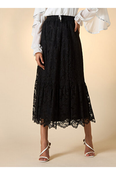 2Xtremz تنورة ميدي بتصميم على شكل حرف A ومزينة بالدانتيل وحزام خصر مطاطي