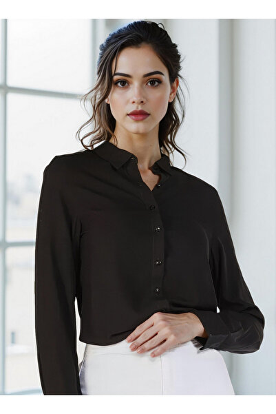 FAV Shirt with Long Sleeves and Button Closure