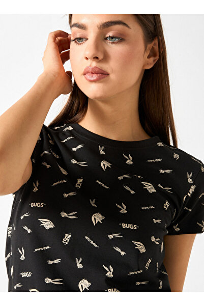 SP Characters All-Over Bugs Bunny Print Crew Neck T-shirt with Short Sleeves